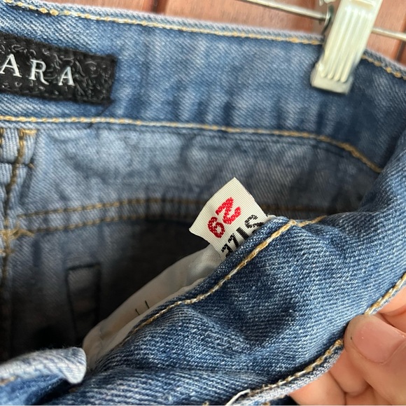 Zara Distressed Straight Leg Jeans - Picture 4 of 8